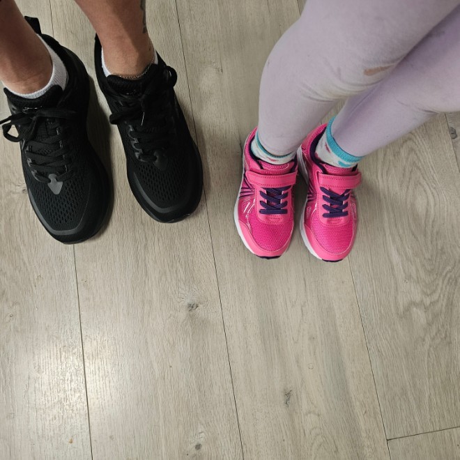 Bettina sutherland Bettina sutherland